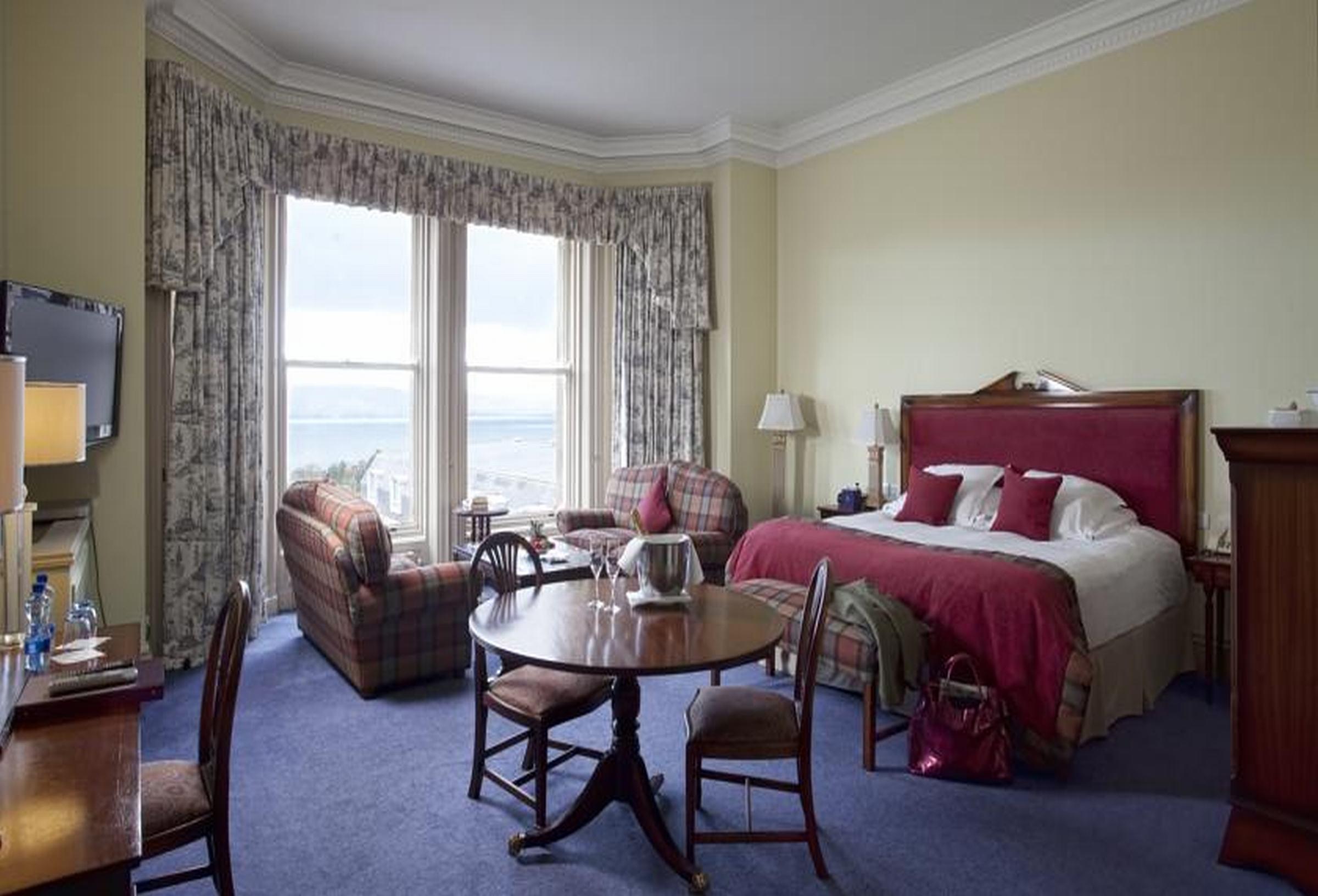 The Culloden Estate And Spa Холивуд Экстерьер фото A room at the hotel