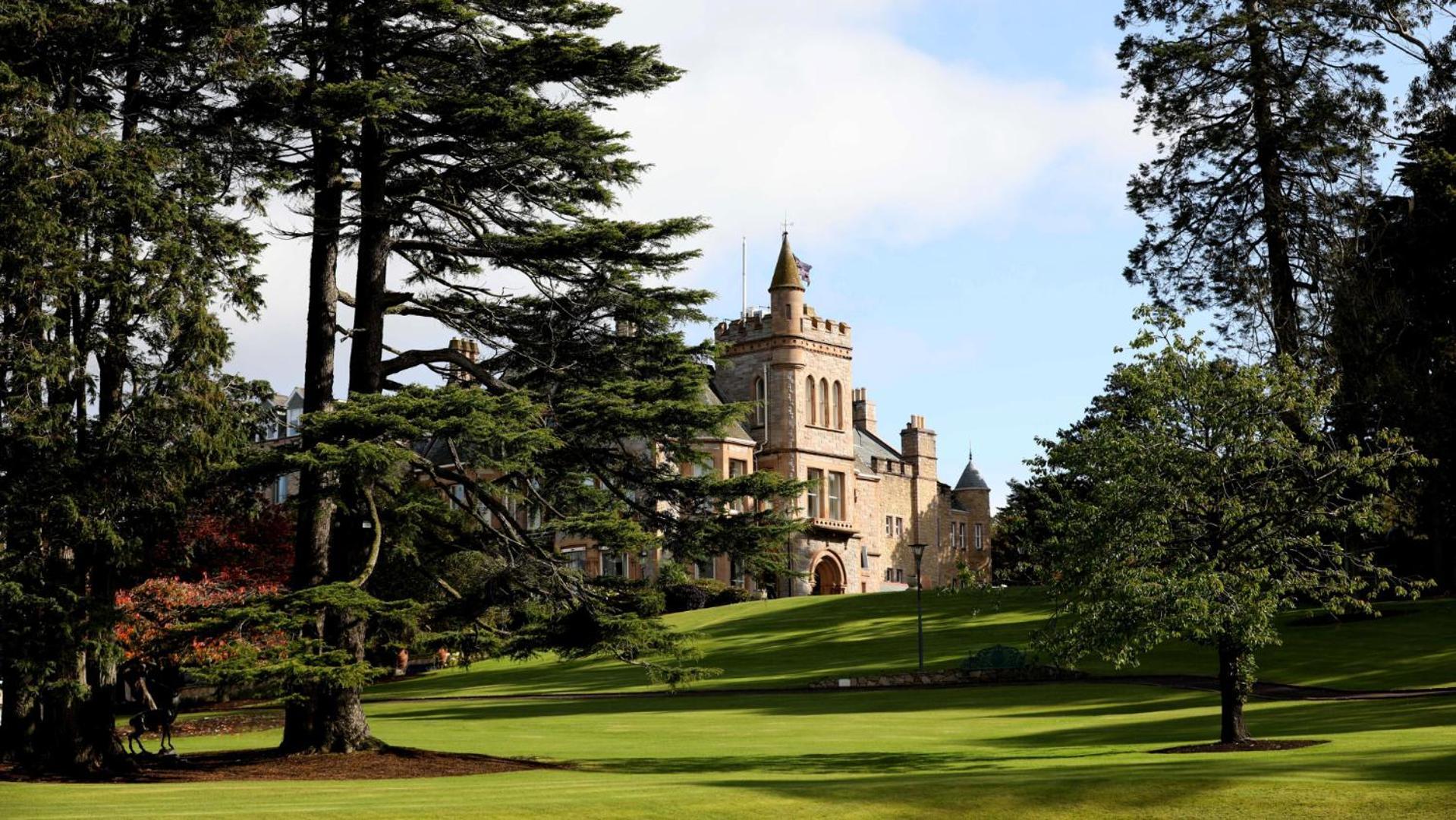 The Culloden Estate And Spa Холивуд Экстерьер фото The main building of the university