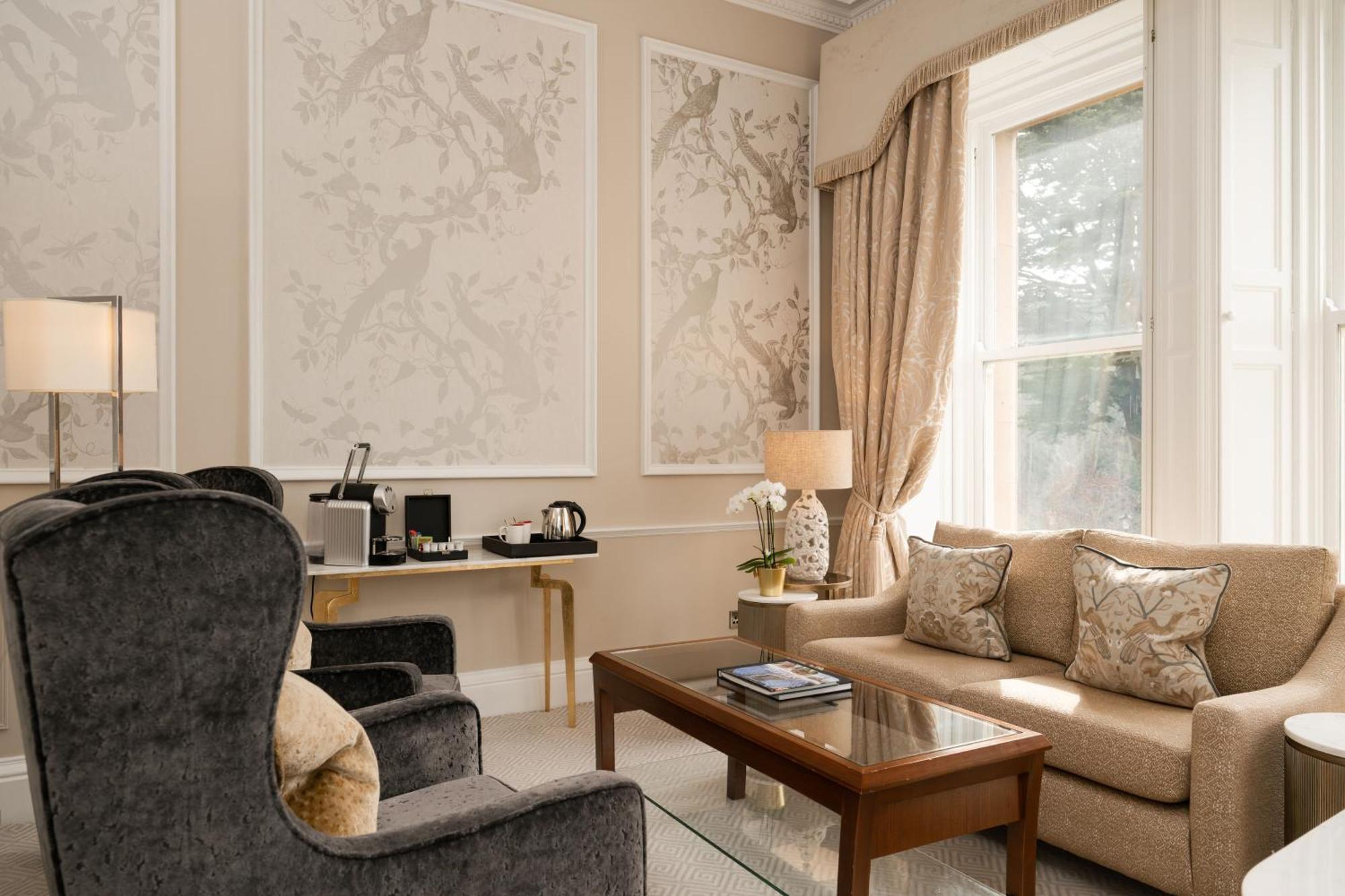 The Culloden Estate And Spa Холивуд Экстерьер фото